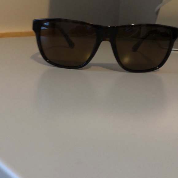 Emporio Armani sunglasses - Picture 3 of 3